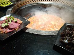 -地锅公社·现炒地锅鸡·地锅鱼·夜宵(罗锦路店)