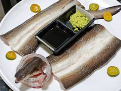 鲜活鳗鱼-奉座泥炉烤肉·活鳗·稻草黄油鸡(龙美店)