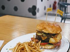 -HELLO 27 意面·沙拉·帕尼尼