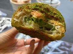 宇治抹茶牛角包-PAPER STONE BAKERY(天环店)