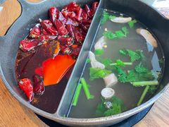 草本鸳鸯锅-盡膳口福跷脚牛肉火锅(晶耀前滩店)