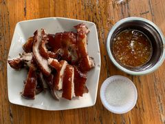 -黄记四更烤乳猪店