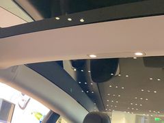 -TESLA 特斯拉(上海太古汇体验店)