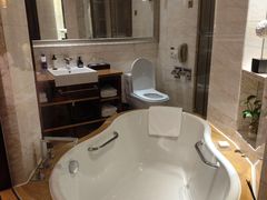 -沈阳皇朝万鑫酒店