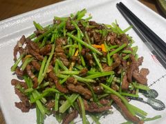 香芹炒牛肉丝-石头咕(黄岐店)