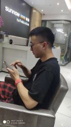 点击看大图 -首脑美发沙龙