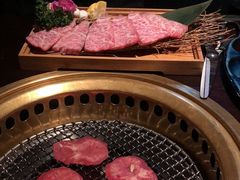 -山川小町·极番烧肉(新地假日广场店)