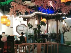 -荷塘秋月·本帮江浙菜(国权路店)