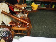 大堂-邓氏兔头