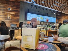 -星巴克臻选(深圳金光华店)