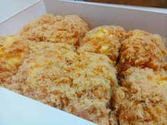招牌肉松贝贝-鲍师傅糕点(江苏路店)