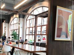 靠窗位-VESH COFFEE(定西路店)