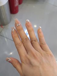 -艾珂·美甲美睫