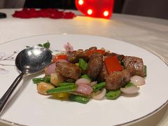 黑椒爆炒雪花牛肉粒-皇朝会.经典传统粤菜(外滩店)