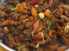 焖牛肉-黄记煌三汁焖锅(名泉广场店)