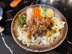 卤肉拌面-Let's Taipei 非常烘焙(太古里店)