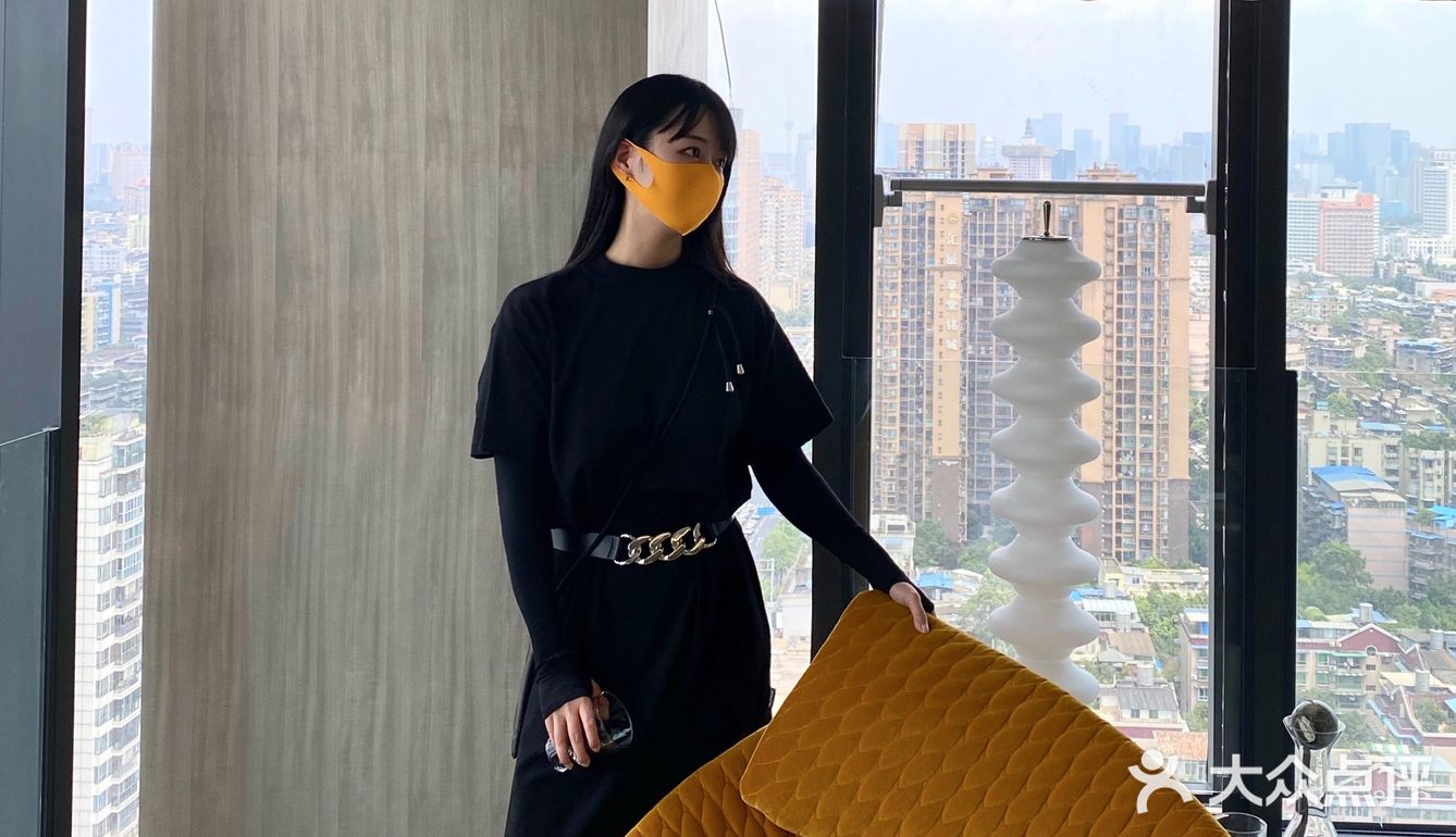 成都CHENGDU｜一把大几万的设计师椅，求指路⚠️