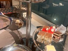 -黄浦江游览十六铺3号码头网红自助餐