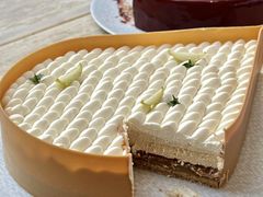 -VERIE BAKEHOUSE