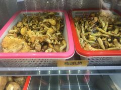 -菌海森林·非遗野生菌火锅(西山区滇池路摩根道店)