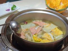 -喃喃椰·糟粕醋·椰子鸡火锅(七堡花园店)