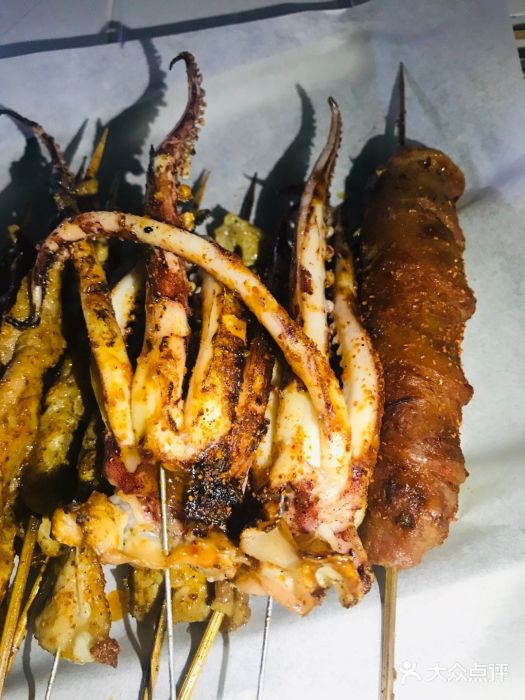 小红桶烧烤(烟台芝罘医院总店)图片