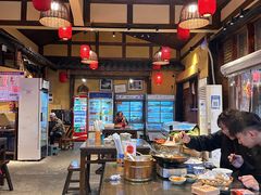 -富正毅三下锅·湘西韵味(天门山索道店)