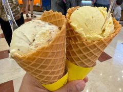 -Inside Scoop Suria KLCC