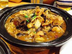 小鸡炖蘑菇-东北农家小院(定西路店)