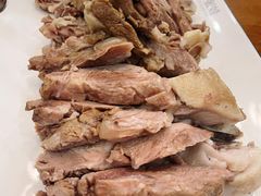 手抓羊肉-青海名吃尕张娃非遗烤肉(海湖总店)