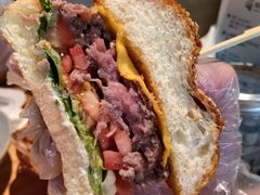 -三勾JJJ Burger&Coffee(梅溪湖店)