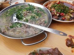 -杨三娘跷脚牛肉(羊子山西路店)
