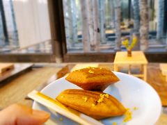 玛德琳-Metal hands·铁手咖啡