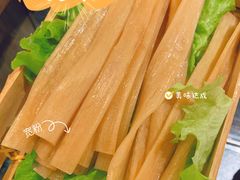 -尚尚仙·酸汤猪手·猪肚鸡火锅(华联万柳购物中心店)