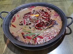 -黄潇洒老火锅(九眼桥宏济巷店)