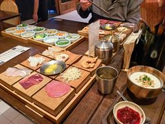 -银米·云南传统过桥米线(双廊黑金冠店)