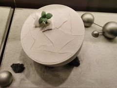-好利来(上海虹桥新天地Lab主题店)