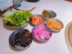-Ant 蚂蚁洞烤肉·大营地(上海静安大悦城店)