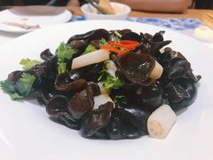 藕尖木耳-东方饺子王(新奥购物中心店)