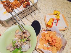 -小董哥烤串·爆汁大油边(故宫店)