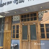 东西也好吃，尤其喜欢卤肉饭和蒜泥鲜蚵