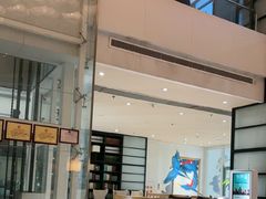 -喜鹊愉家酒店(郑州曼哈顿博览中心地铁站店)