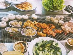 口蘑-马路牙子烧烤音乐酒馆(望京店)