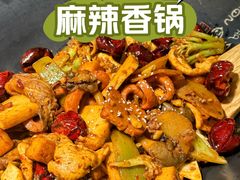 -风光老灶麻辣香锅(大成路翠微百货店)