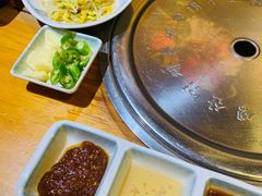 -唯成•韩国炭火烤肉 유성고기