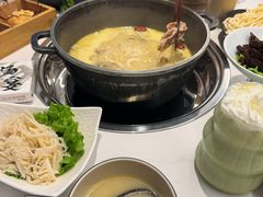 -汤宴·参须肚包鸡(南京路店)