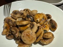 -MONICH牛排融合餐厅(和义大道购物中心店)