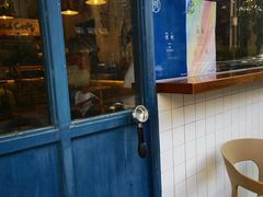 门面-Be Lived Cafe比例咖啡(摩天轮店)