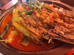 -鸣记脆皮烤鱼·海鲜烤鱼(三八广场店)