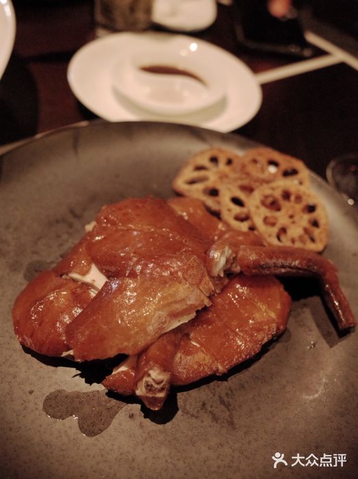 杭州西子湖四季酒店·金沙厅金沙脆皮鸡图片